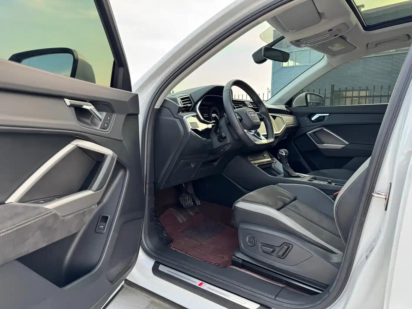 Audi Q3 2022 35 TFSI Fashion Dynamic Edition — миниатюра 4