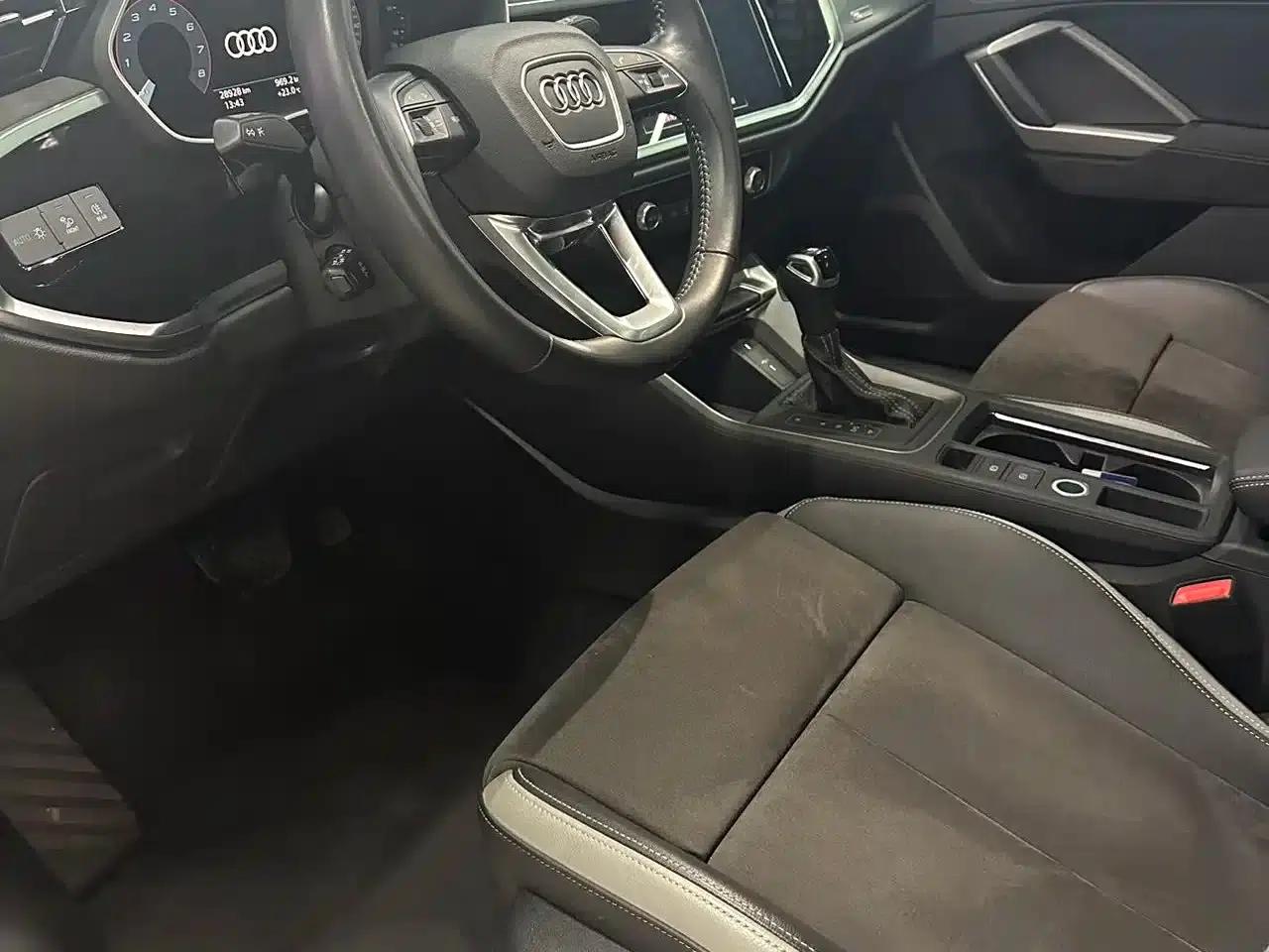 Audi Q3 2021 35 TFSI Progressive Elegance — миниатюра 4