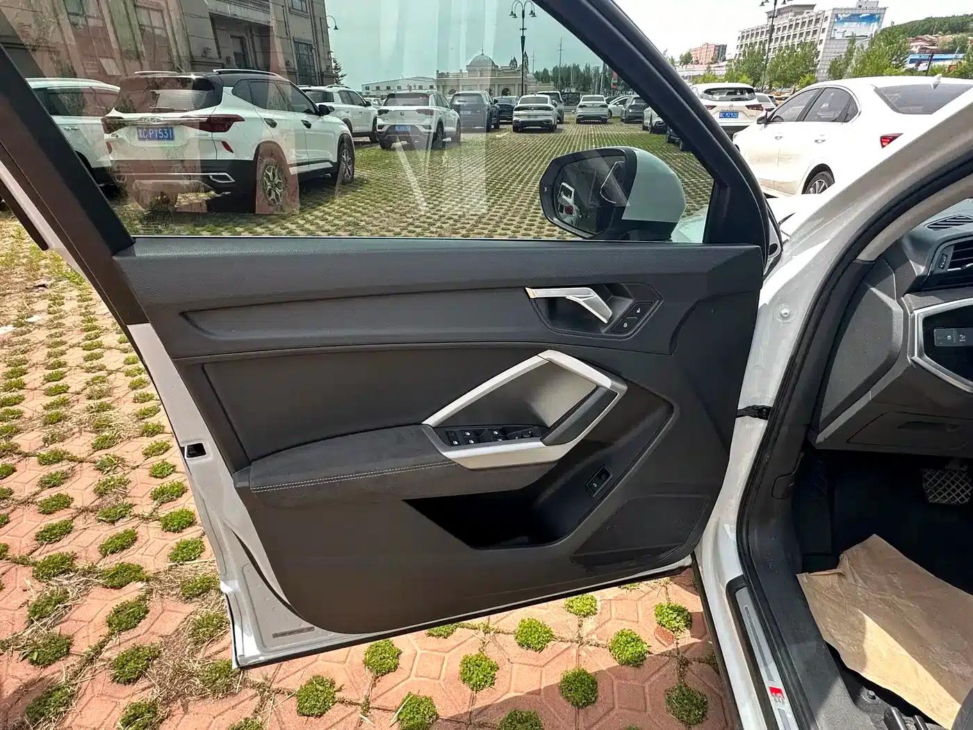 Audi Q3 2022 35 TFSI Fashion Dynamic Edition — миниатюра 13