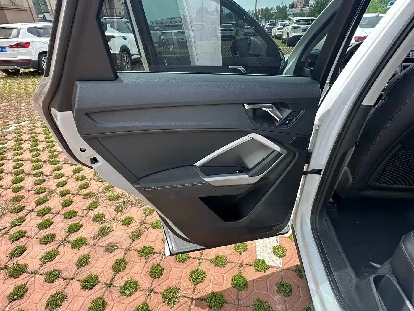 Audi Q3 2022 35 TFSI Fashion Dynamic Edition — миниатюра 14