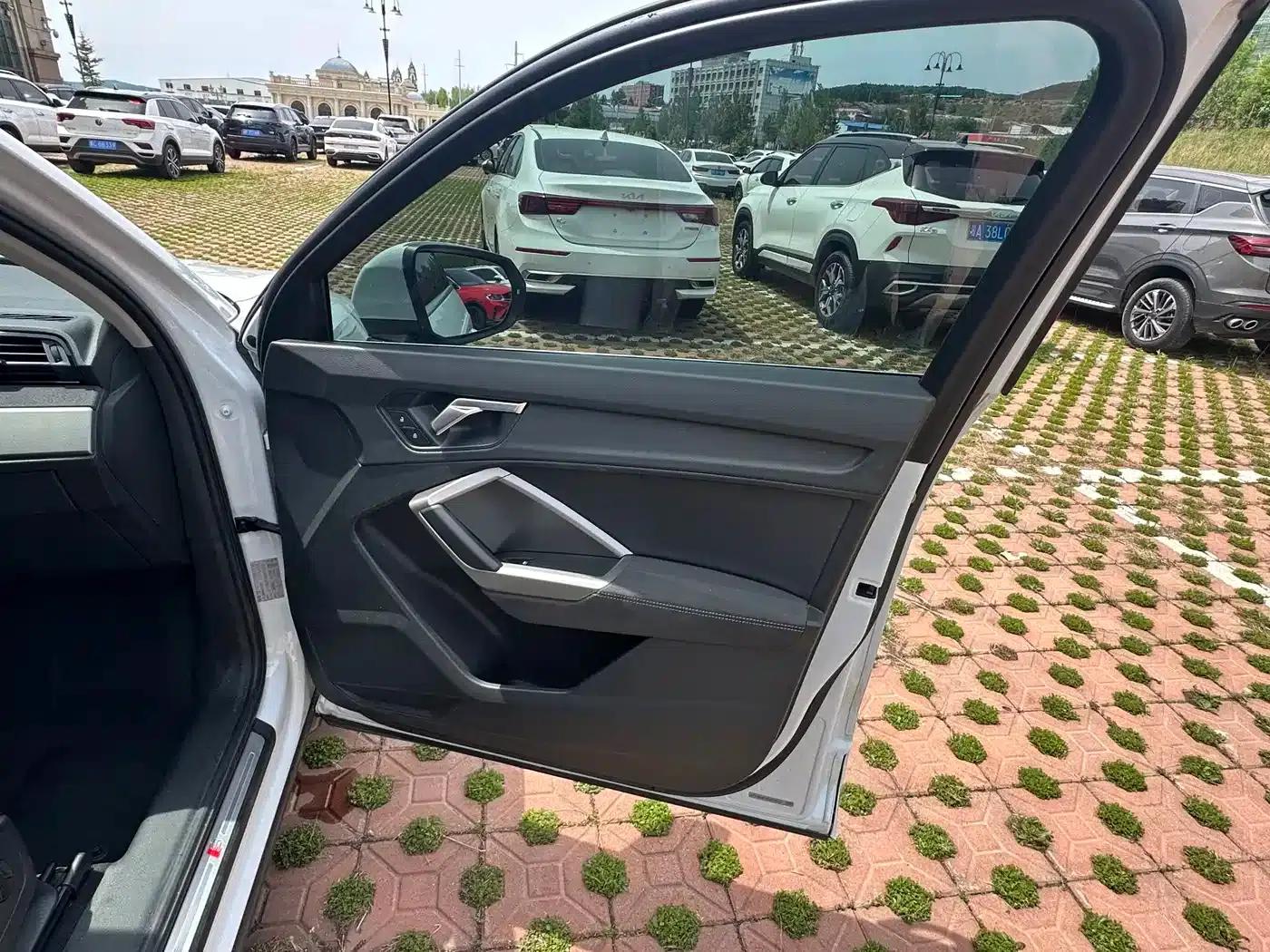 Audi Q3 2022 35 TFSI Fashion Dynamic Edition — миниатюра 8