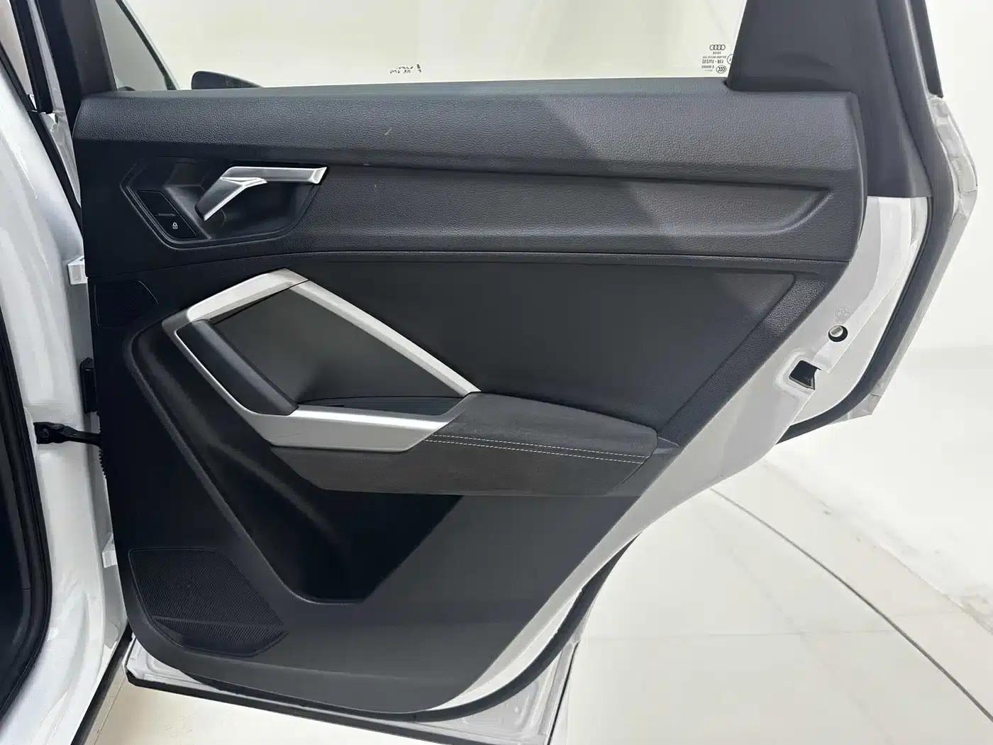 Audi Q3 2022 35 TFSI Fashion Dynamic Edition — миниатюра 26