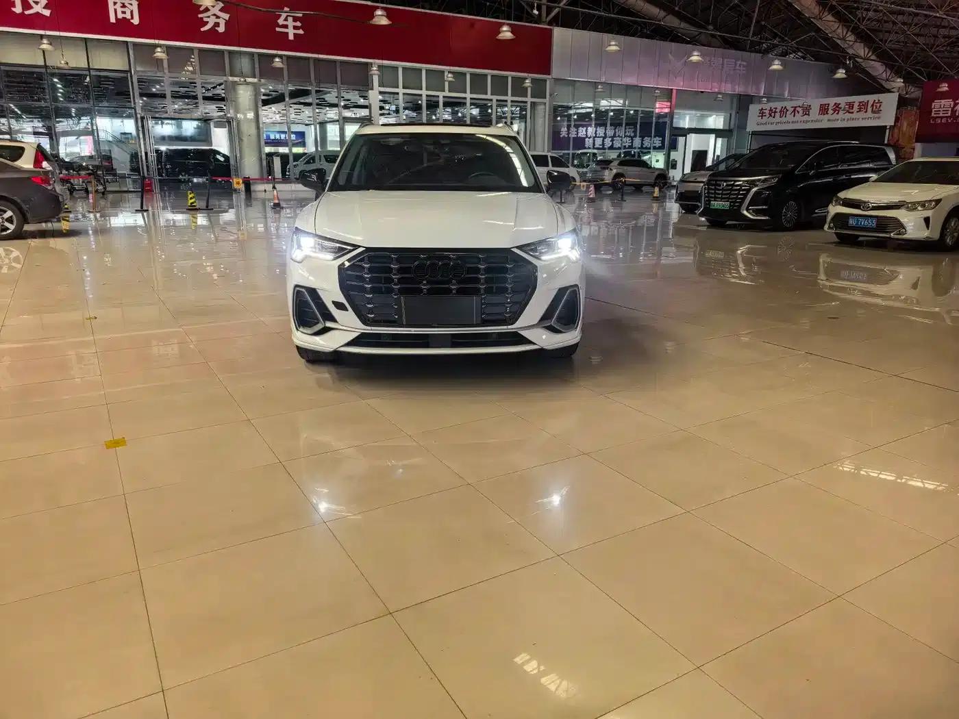Audi Q3 2022 35 TFSI Fashion Dynamic Edition — миниатюра 2