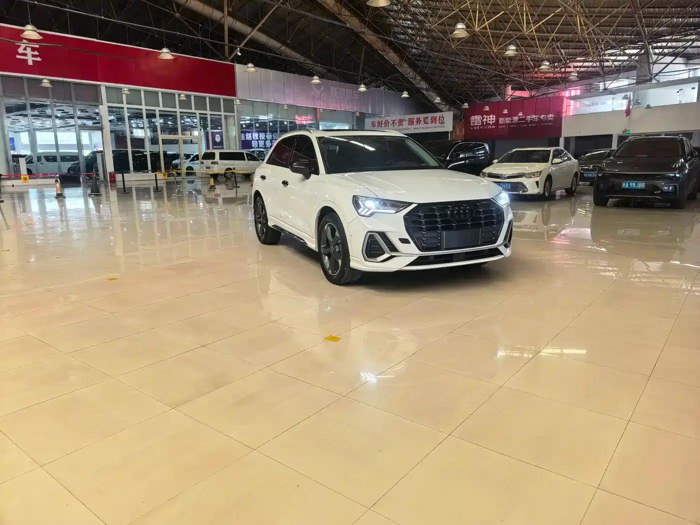 Audi Q3 2022 35 TFSI Fashion Dynamic Edition — миниатюра 3