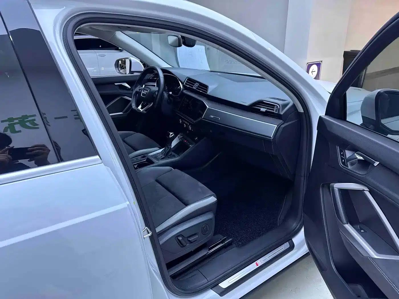 Audi Q3 2022 35 TFSI Fashion Dynamic Edition — миниатюра 11