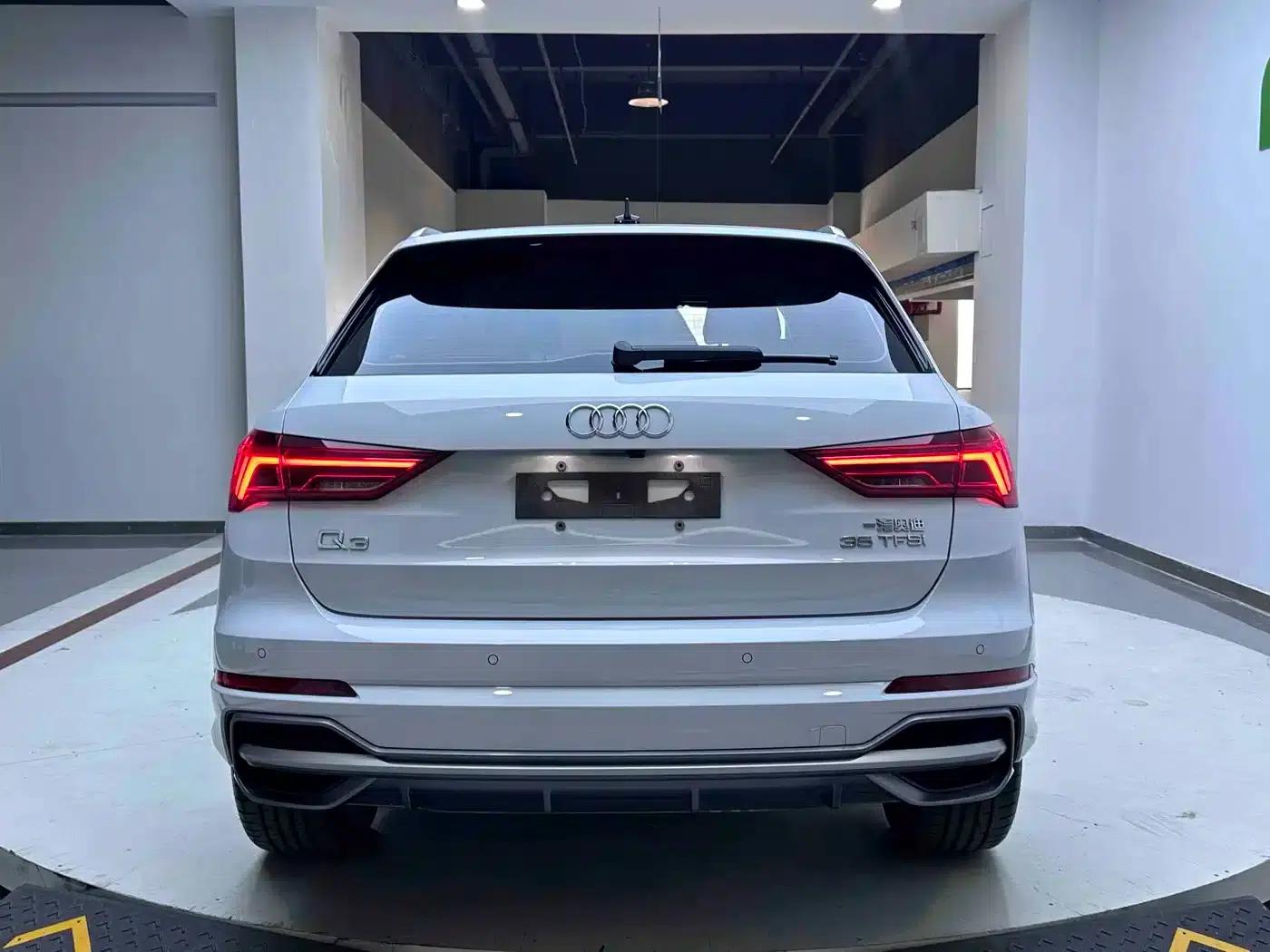 Audi Q3 2022 35 TFSI Fashion Dynamic Edition — миниатюра 4