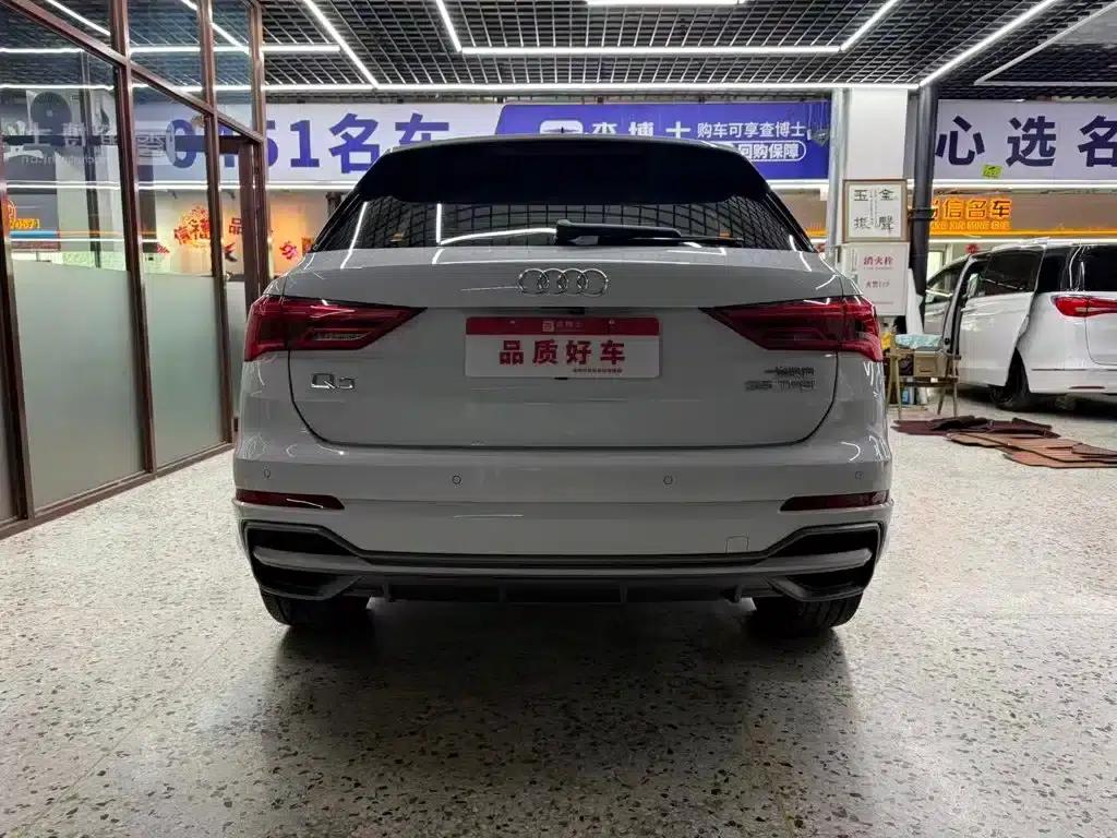 Audi Q3 2022 35 TFSI Fashion Dynamic Edition — миниатюра 4
