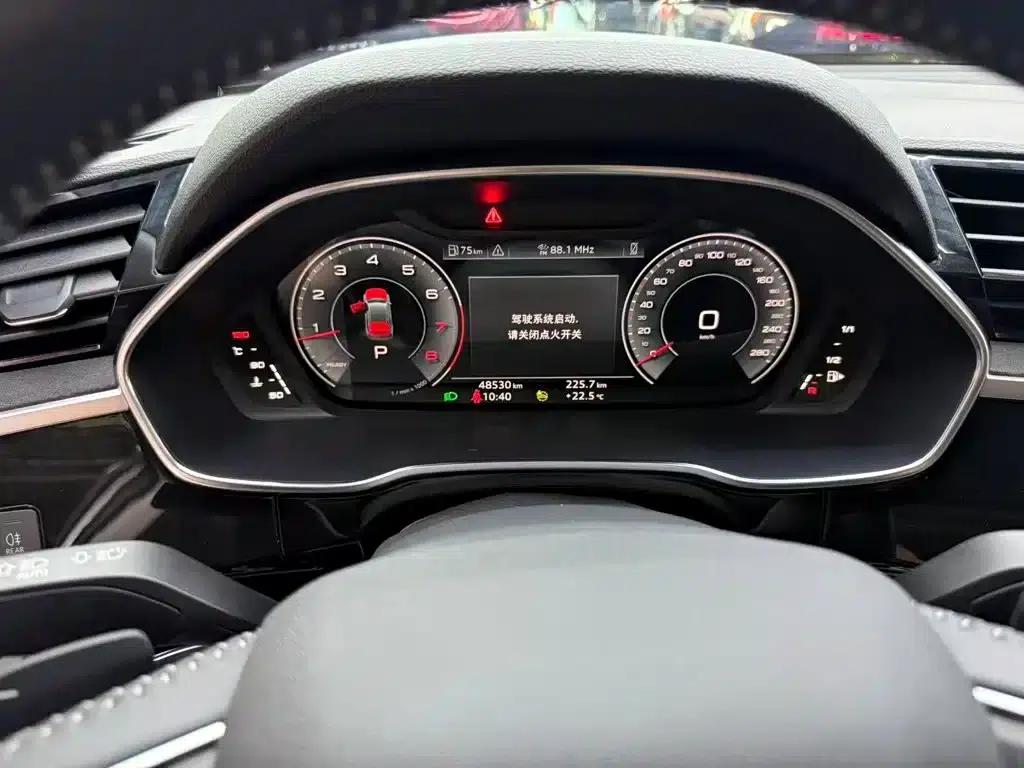 Audi Q3 2022 35 TFSI Fashion Dynamic Edition — миниатюра 10