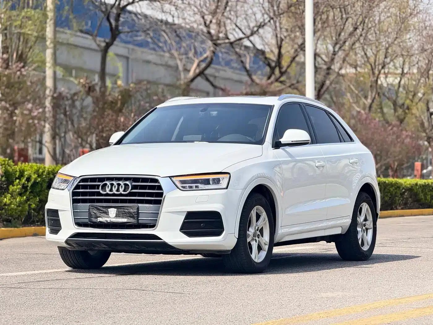 Audi Q3 2018 30th Anniversary Edition 35 TFSI Fashion Model — миниатюра 1