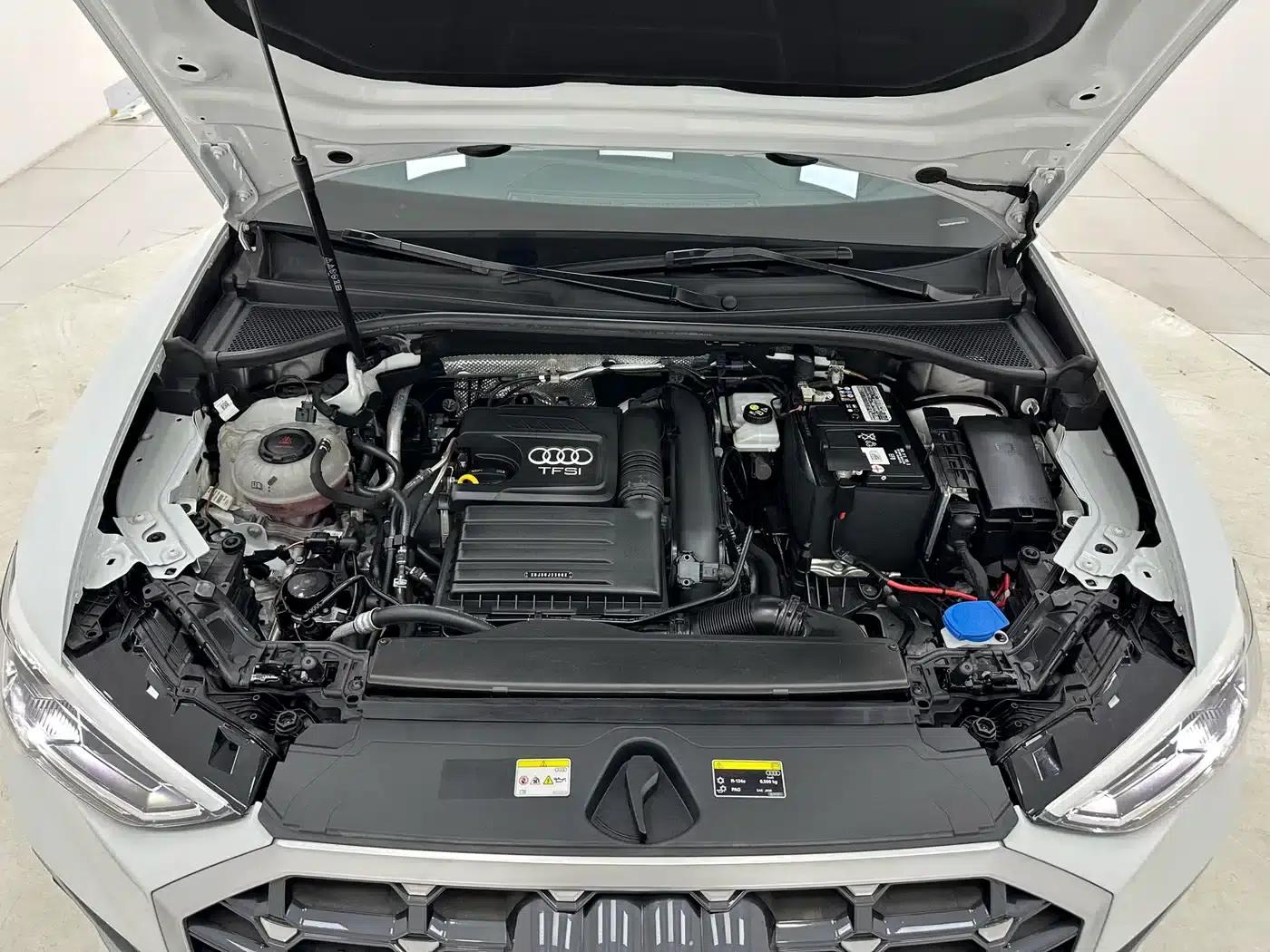 Audi Q3 2023 35 TFSI Progressive Dynamic (1.4T) — миниатюра 18