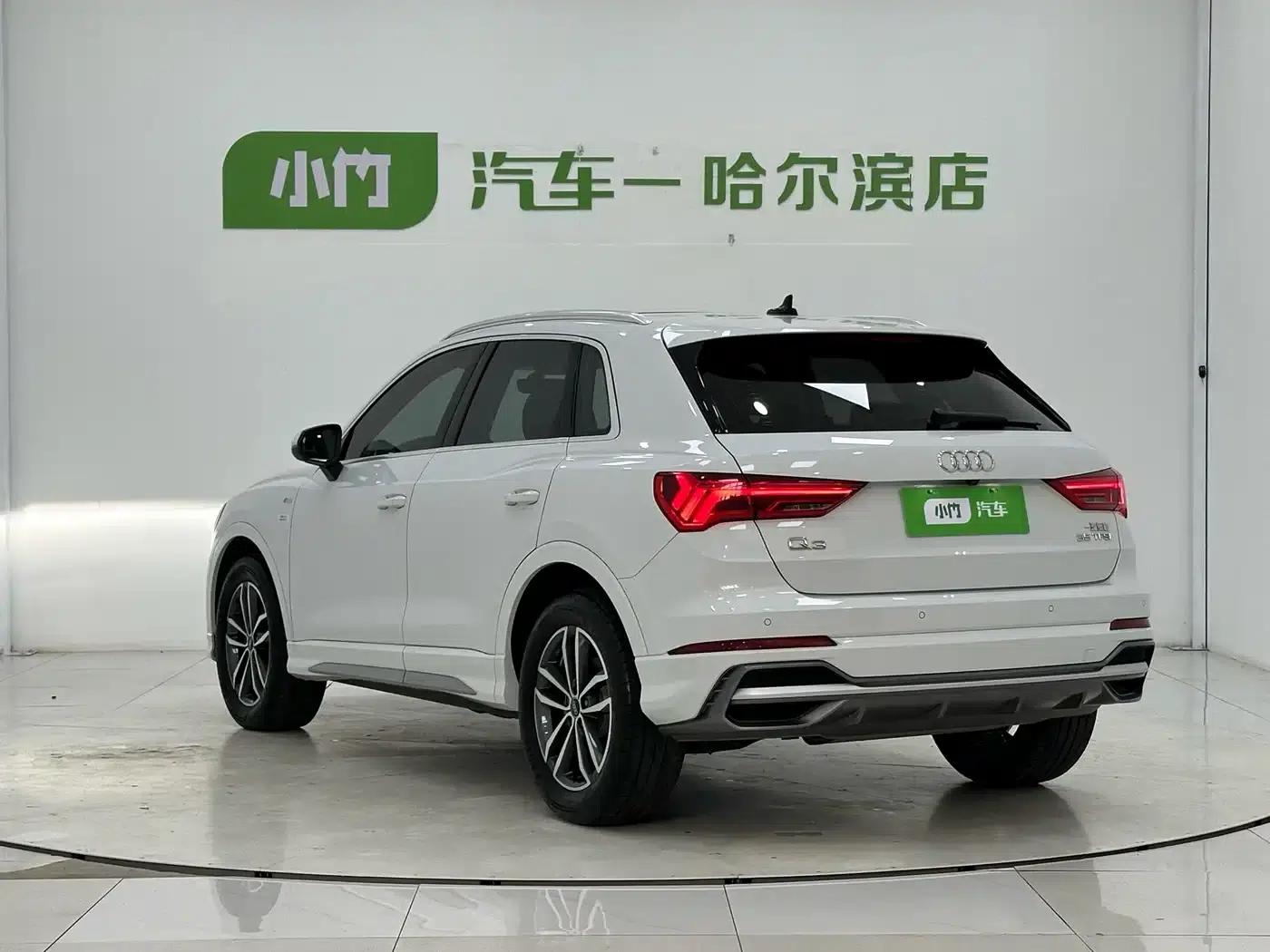 Audi Q3 2023 35 TFSI Progressive Dynamic (1.4T) — миниатюра 4