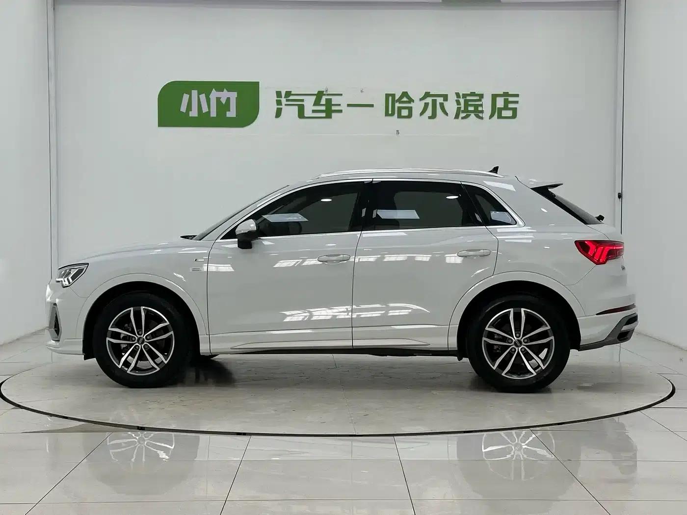 Audi Q3 2023 35 TFSI Progressive Dynamic (1.4T) — миниатюра 5
