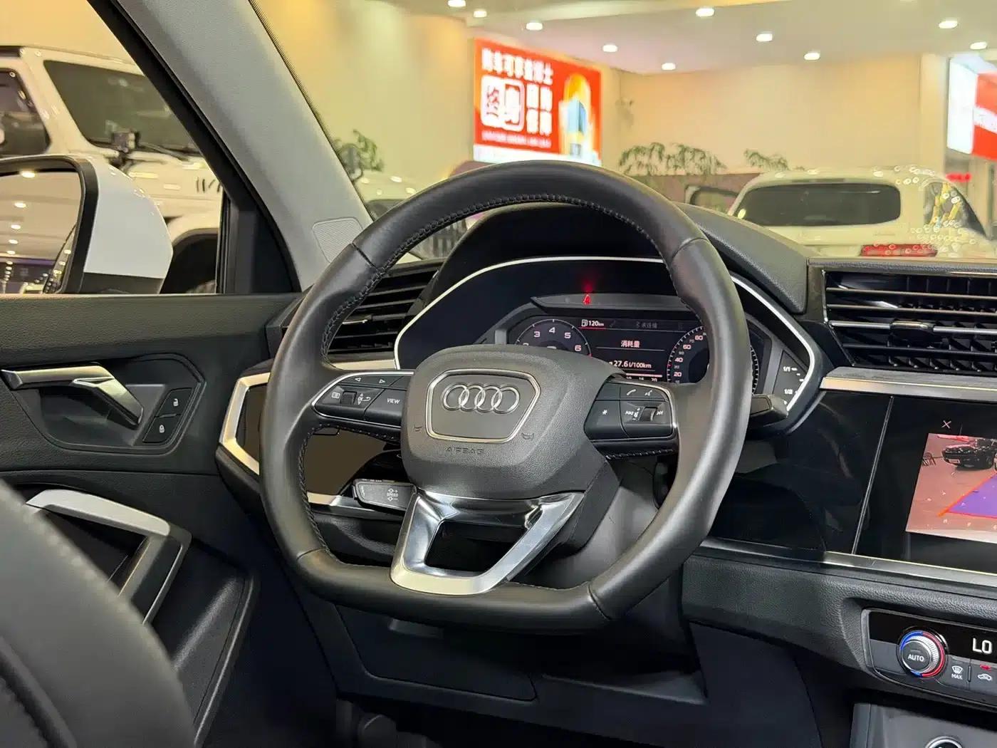 Audi Q3 2021 35 TFSI Fashion Dynamic Edition — миниатюра 16