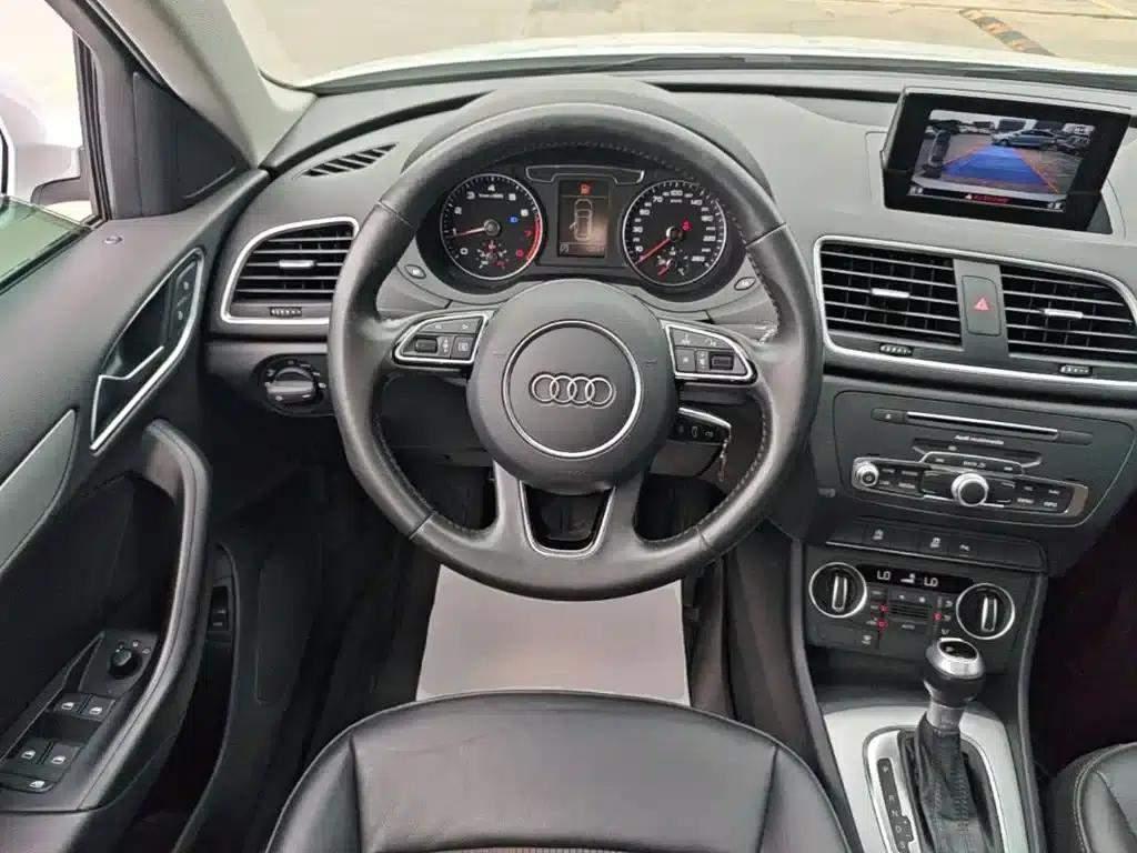 Audi Q3 2018 30th Anniversary Edition 35 TFSI Fashion Model — миниатюра 11