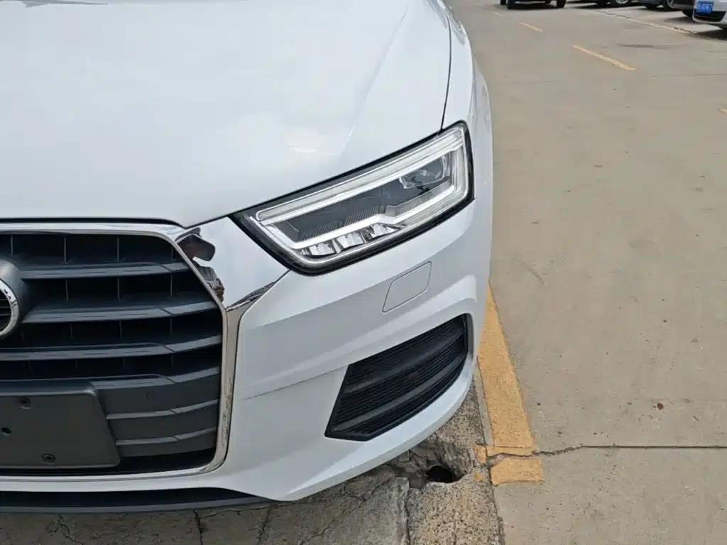 Audi Q3 2018 30th Anniversary Edition 35 TFSI Fashion Model — миниатюра 24