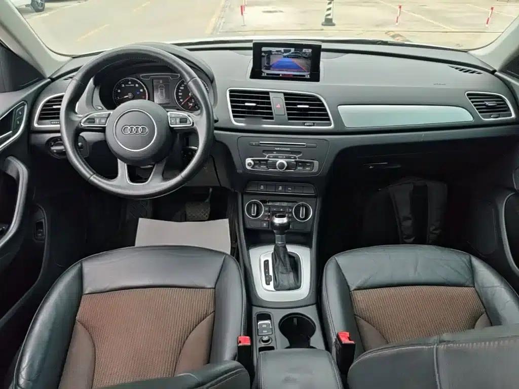 Audi Q3 2018 30th Anniversary Edition 35 TFSI Fashion Model — миниатюра 10