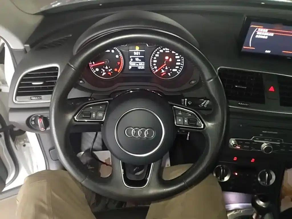 Audi Q3 2015 30 TFSI Comfort — миниатюра 11