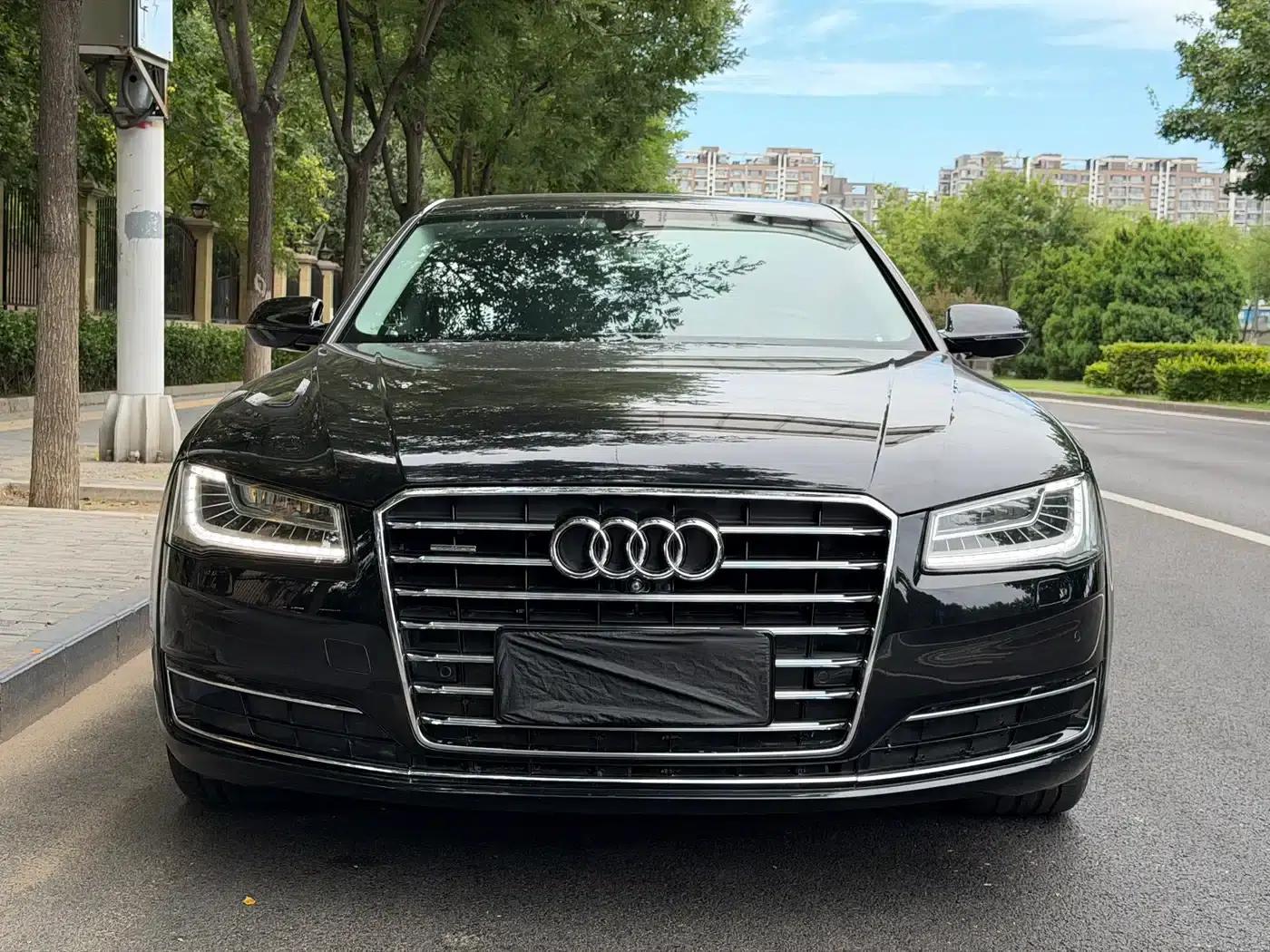 2016 Audi A8 A8L 45 TFSI quattro Luxury — миниатюра 2