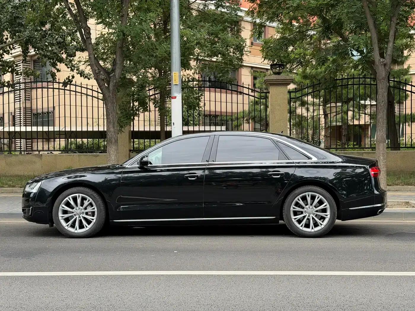 2016 Audi A8 A8L 45 TFSI quattro Luxury — миниатюра 3