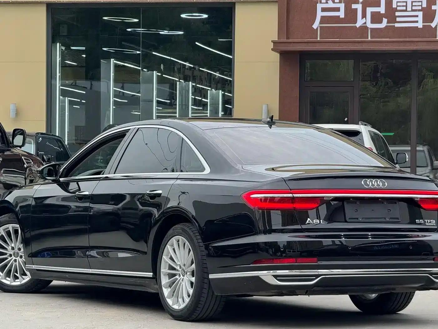 2019 Audi A8 A8L 50 TFSI quattro Comfort — миниатюра 14