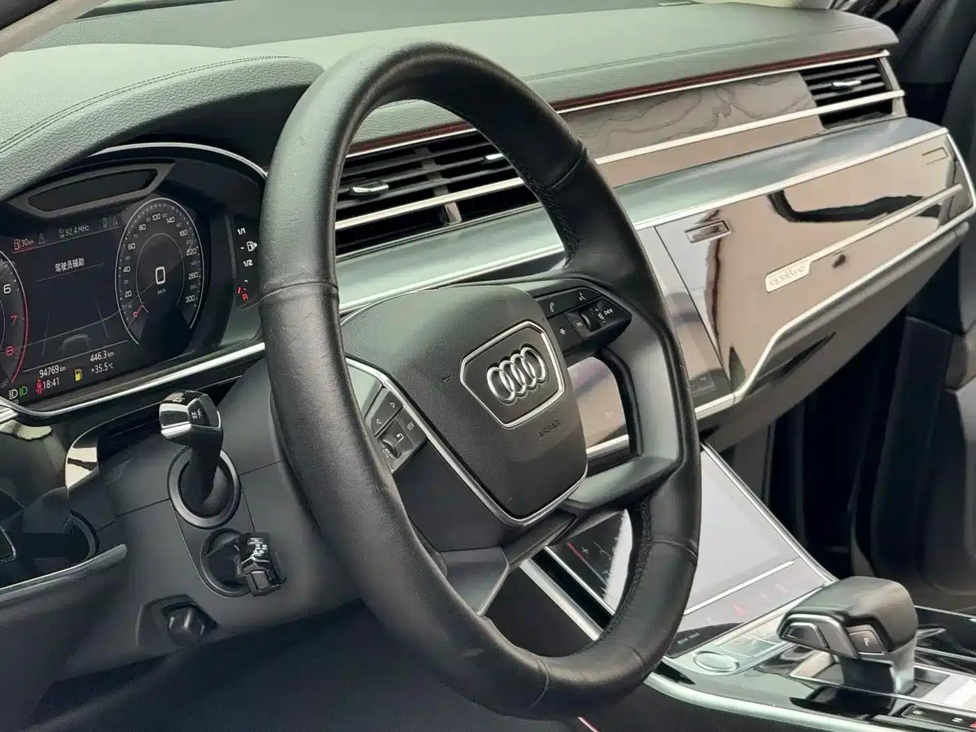 2019 Audi A8 A8L 50 TFSI quattro Comfort — миниатюра 6