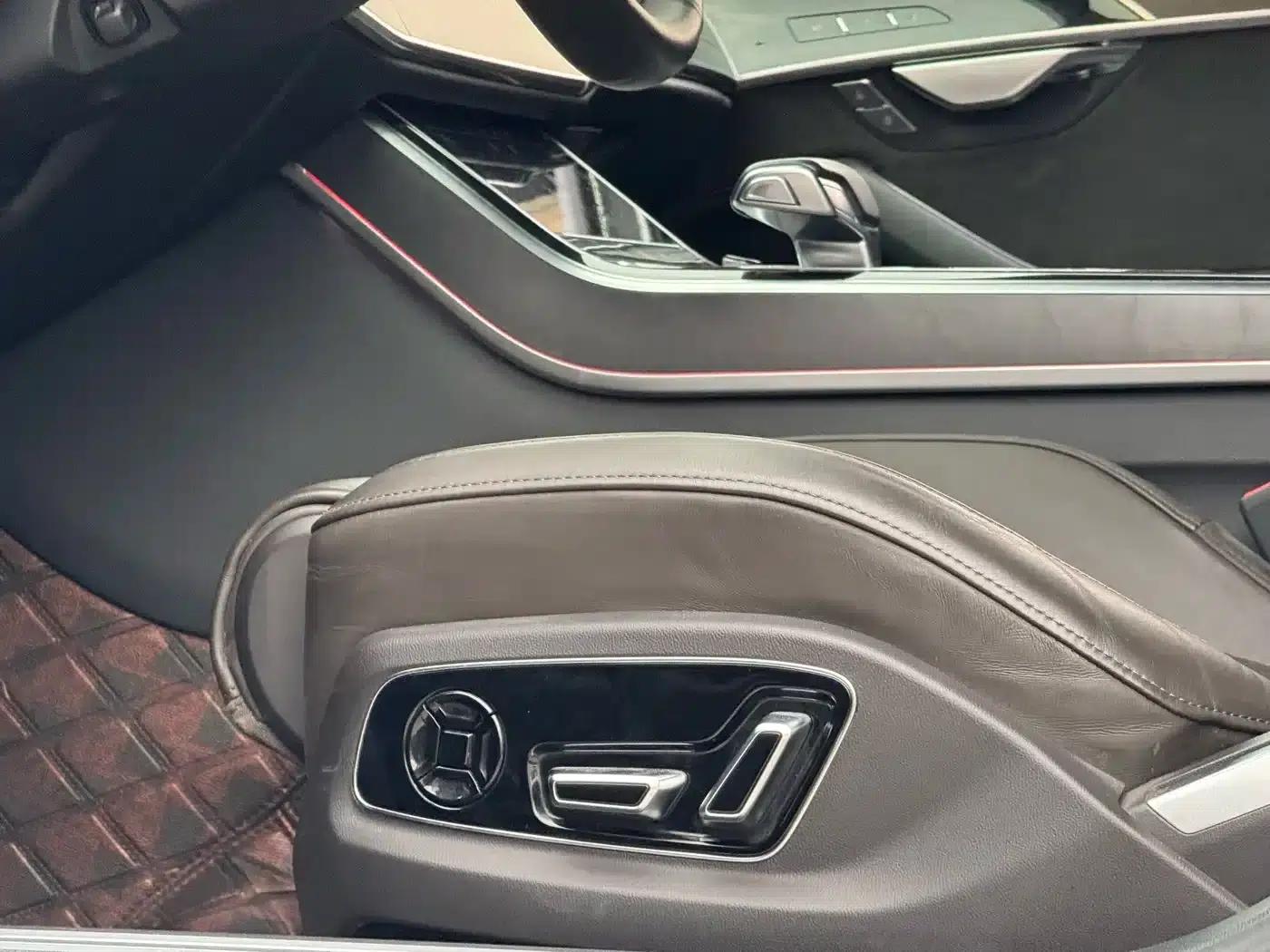 2019 Audi A8 A8L 50 TFSI quattro Comfort — миниатюра 10
