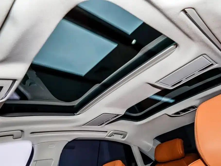 2023 Audi A8 A8L 50 TFSI quattro Premium — миниатюра 18