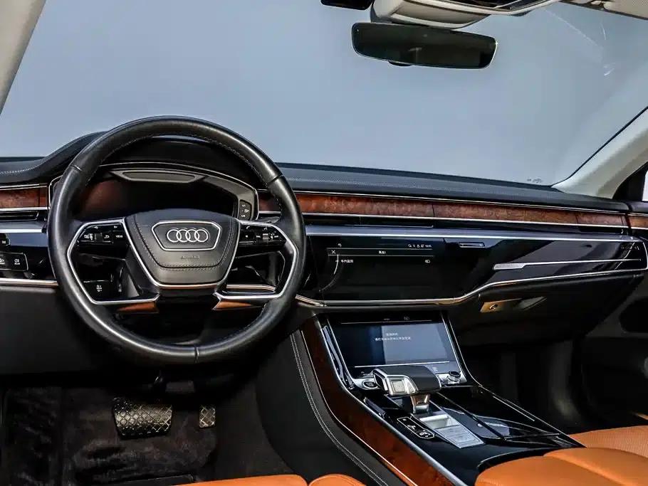 2023 Audi A8 A8L 50 TFSI quattro Premium — миниатюра 19