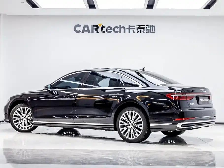 2023 Audi A8 A8L 50 TFSI quattro Premium — миниатюра 4