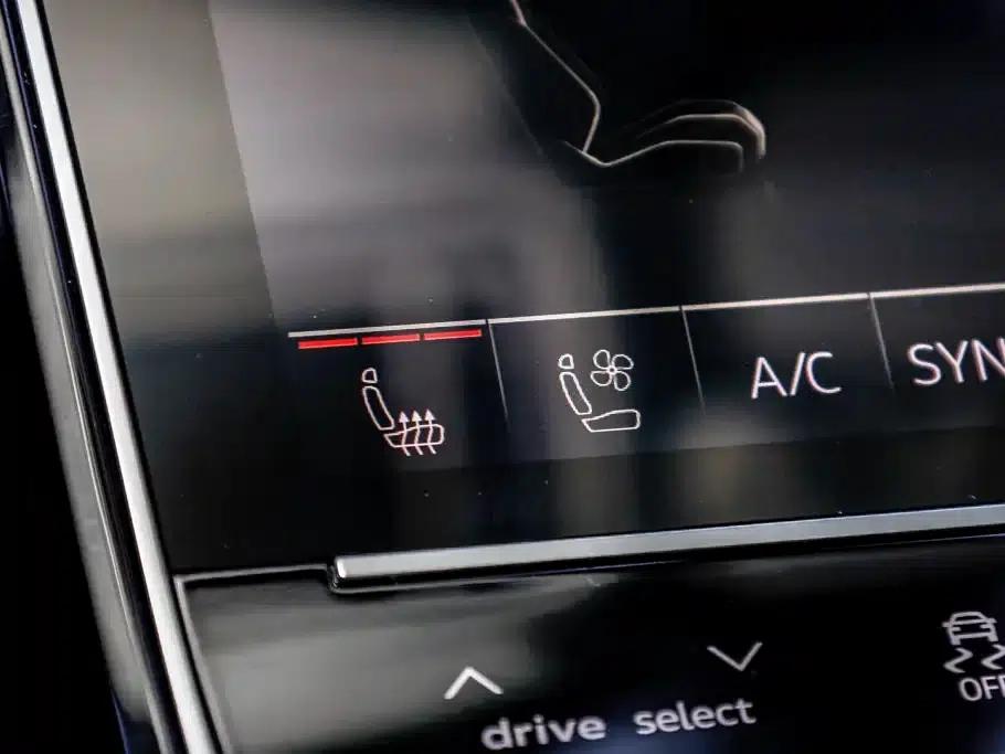 2023 Audi A8 A8L 50 TFSI quattro Premium — миниатюра 33