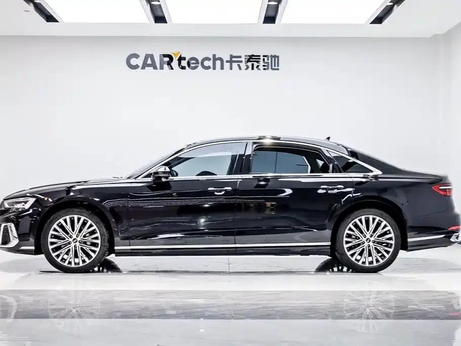 2023 Audi A8 A8L 50 TFSI quattro Premium — миниатюра 3