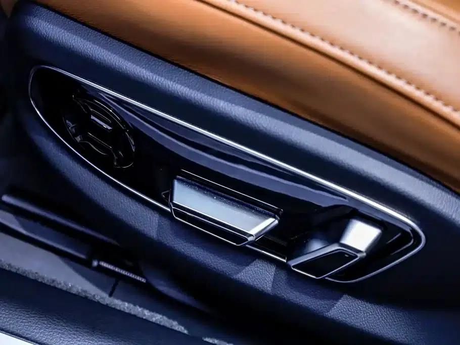 2023 Audi A8 A8L 50 TFSI quattro Premium — миниатюра 27