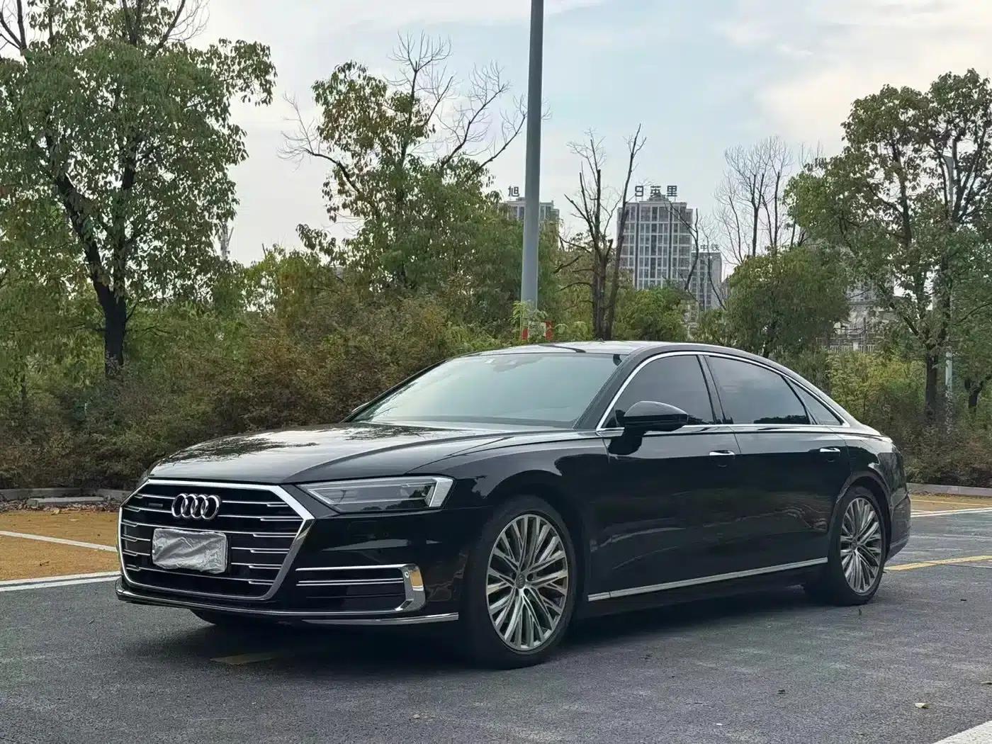 2021 Audi A8 A8L 50 TFSI quattro Comfort — миниатюра 1