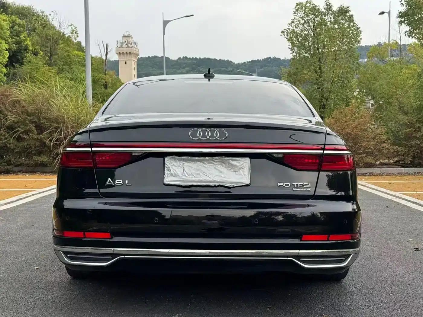 2021 Audi A8 A8L 50 TFSI quattro Comfort — миниатюра 16