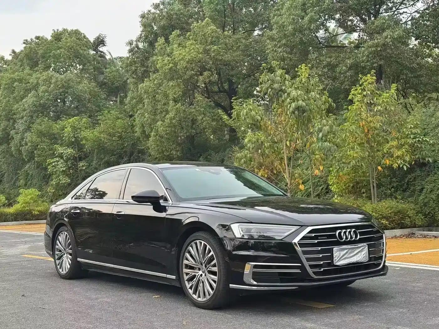2021 Audi A8 A8L 50 TFSI quattro Comfort — миниатюра 3
