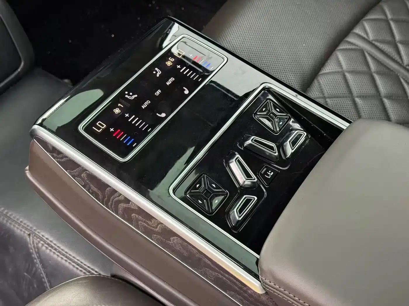 2021 Audi A8 A8L 50 TFSI quattro Comfort — миниатюра 8
