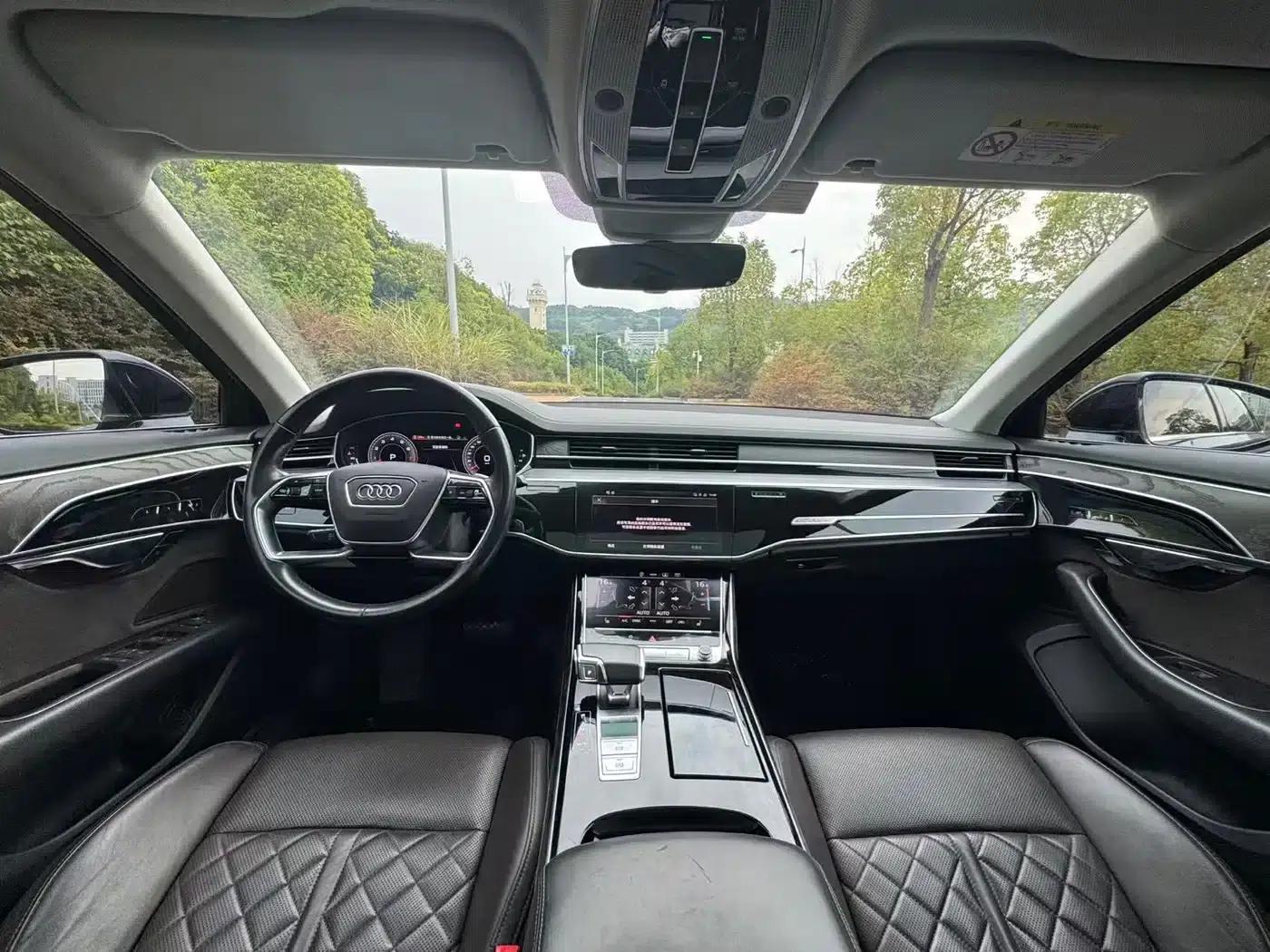 2021 Audi A8 A8L 50 TFSI quattro Comfort — миниатюра 9