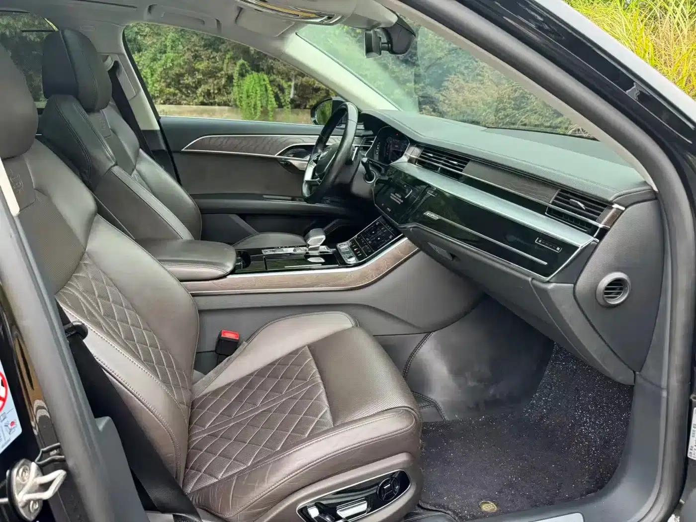 2021 Audi A8 A8L 50 TFSI quattro Comfort — миниатюра 10