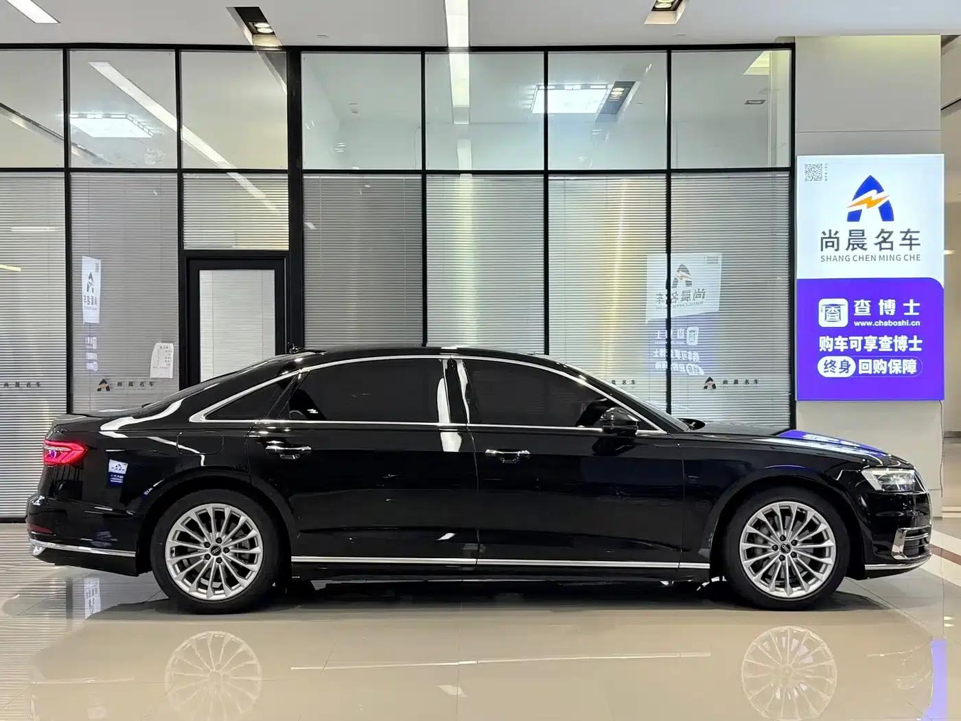 2021 Audi A8 A8L 50 TFSI quattro Comfort — миниатюра 16