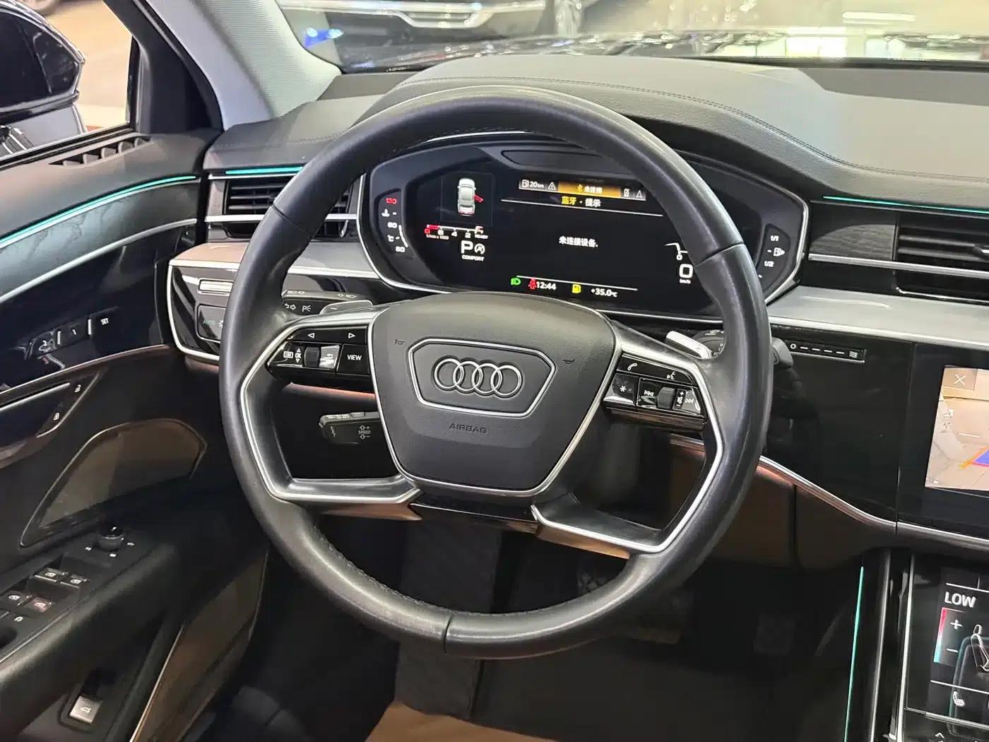 2021 Audi A8 A8L 50 TFSI quattro Comfort — миниатюра 5