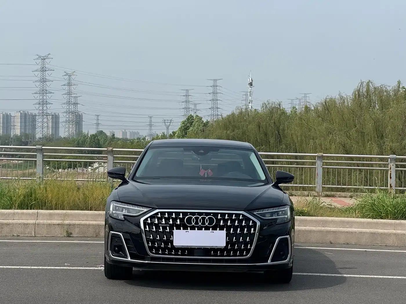 2023 Audi A8 A8L 50 TFSI quattro Premium Edition — миниатюра 2