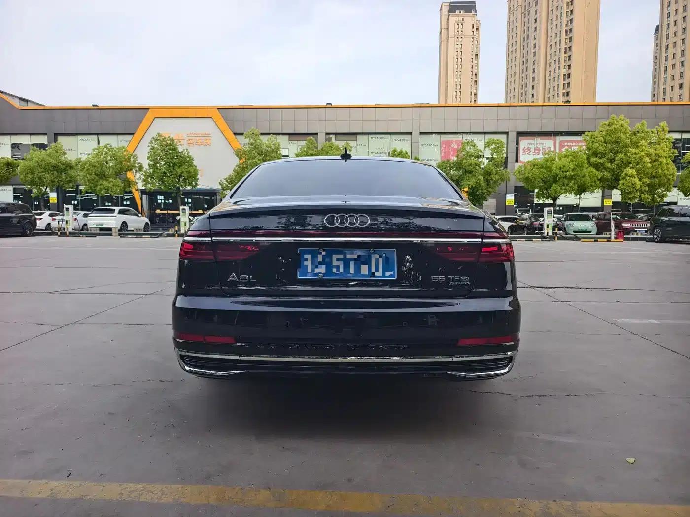 2024 Audi A8 A8L 50 TFSI quattro Premium Edition — миниатюра 11