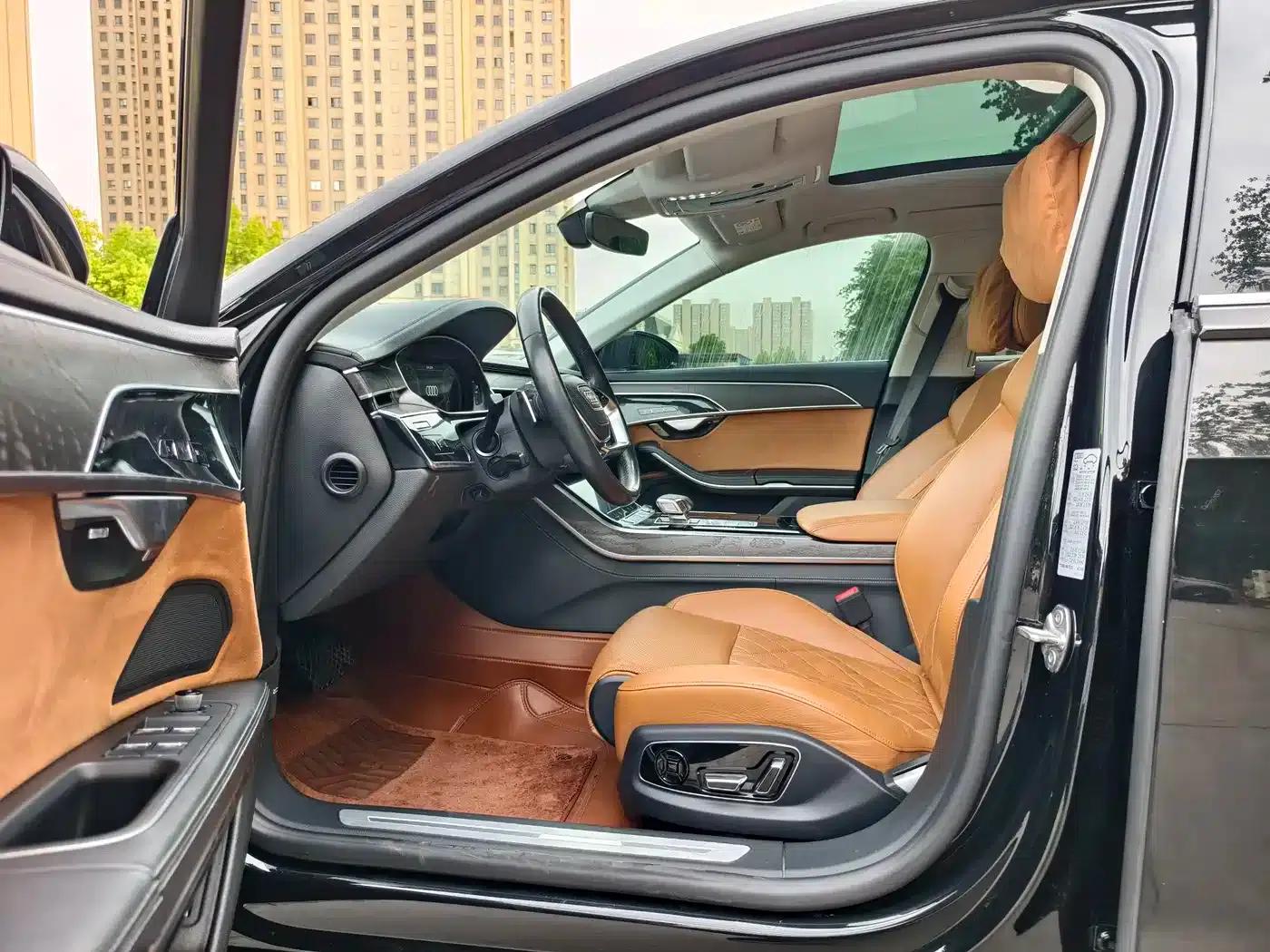 2024 Audi A8 A8L 50 TFSI quattro Premium Edition — миниатюра 4