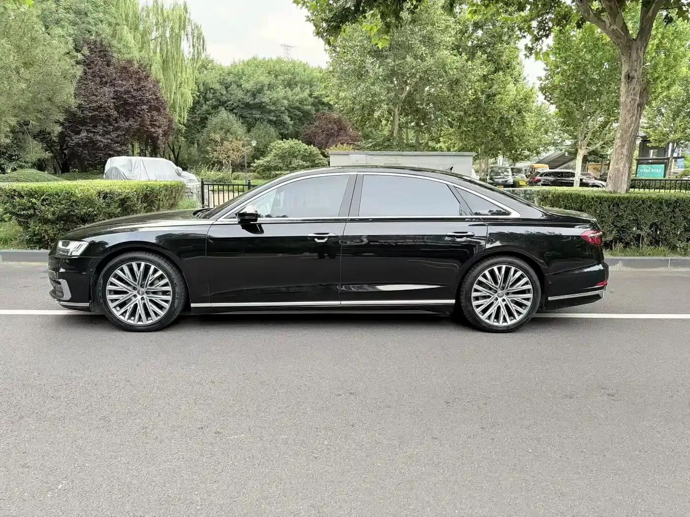 2018 Audi A8 A8L 55 TFSI quattro Luxury — миниатюра 4