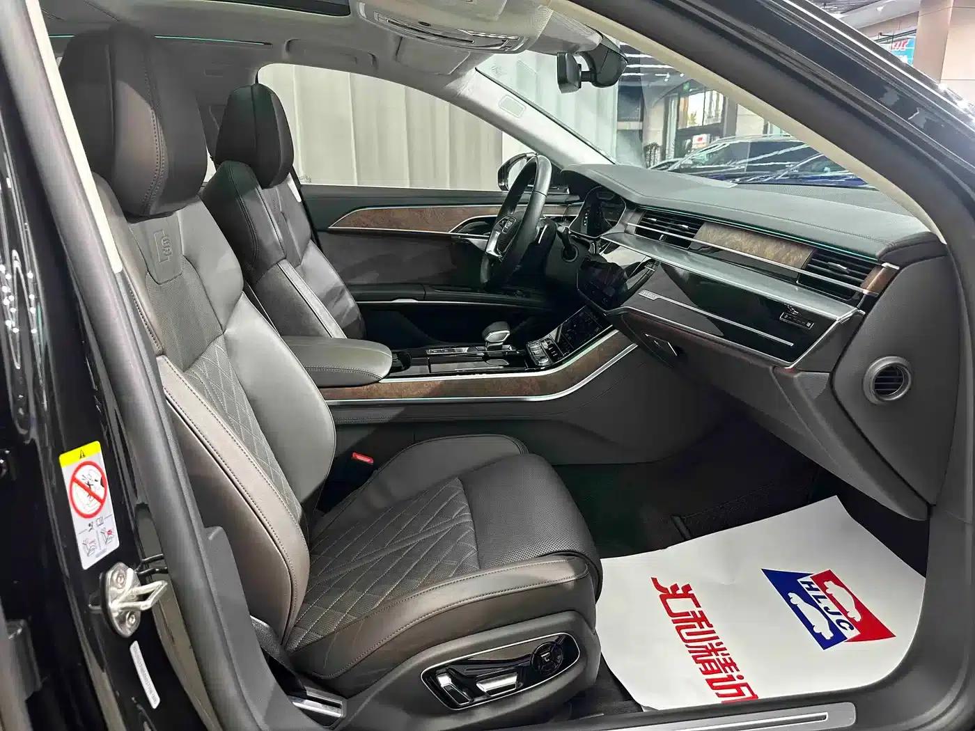Audi A8 2022 A8L 55 TFSI quattro Luxury Edition — миниатюра 17