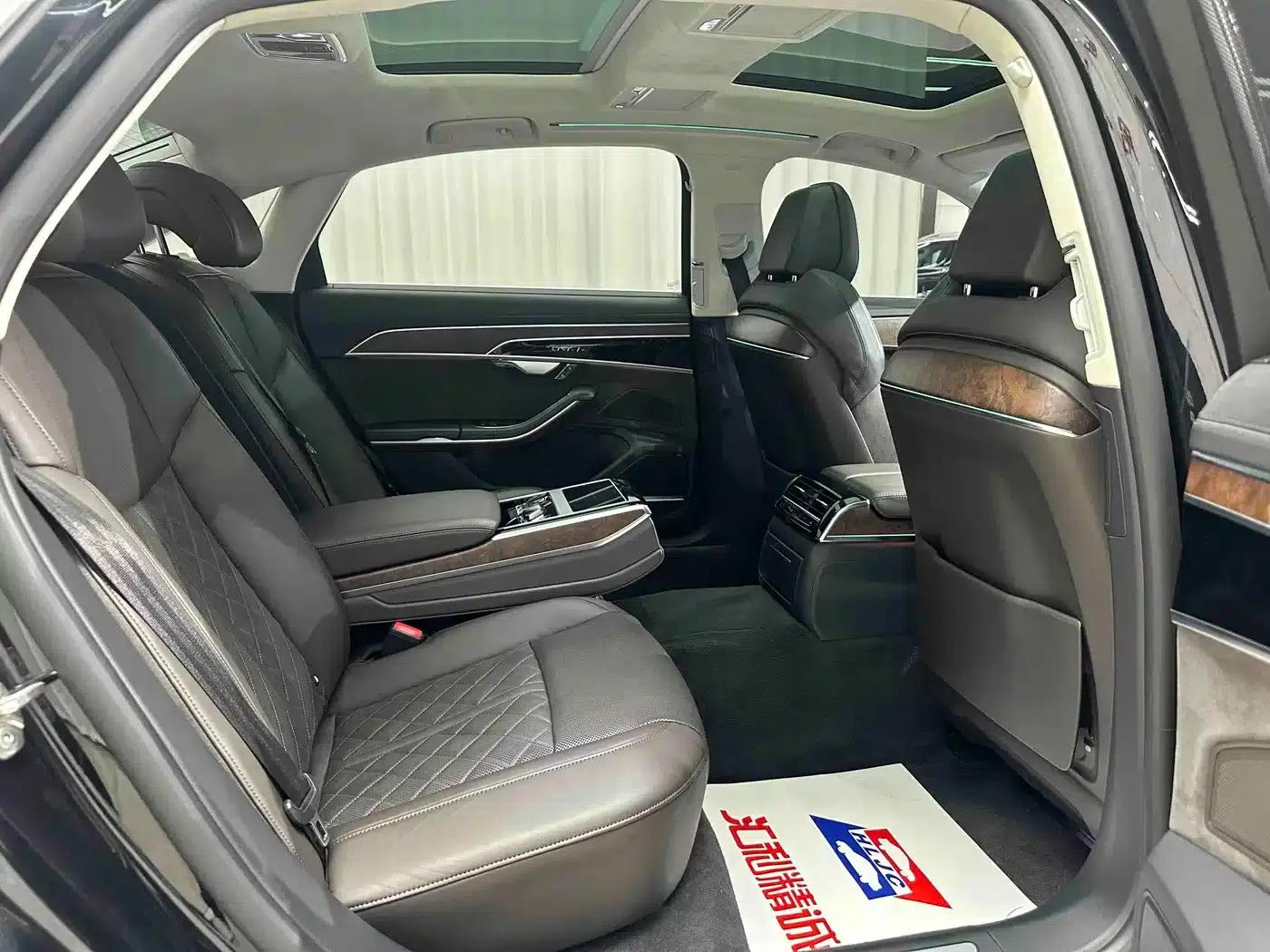 Audi A8 2022 A8L 55 TFSI quattro Luxury Edition — миниатюра 18