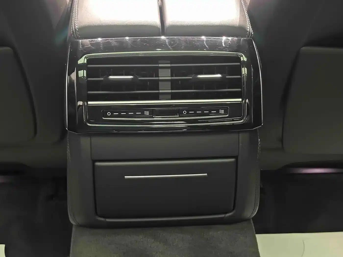 Audi A8 2022 A8L 55 TFSI quattro Luxury Edition — миниатюра 19