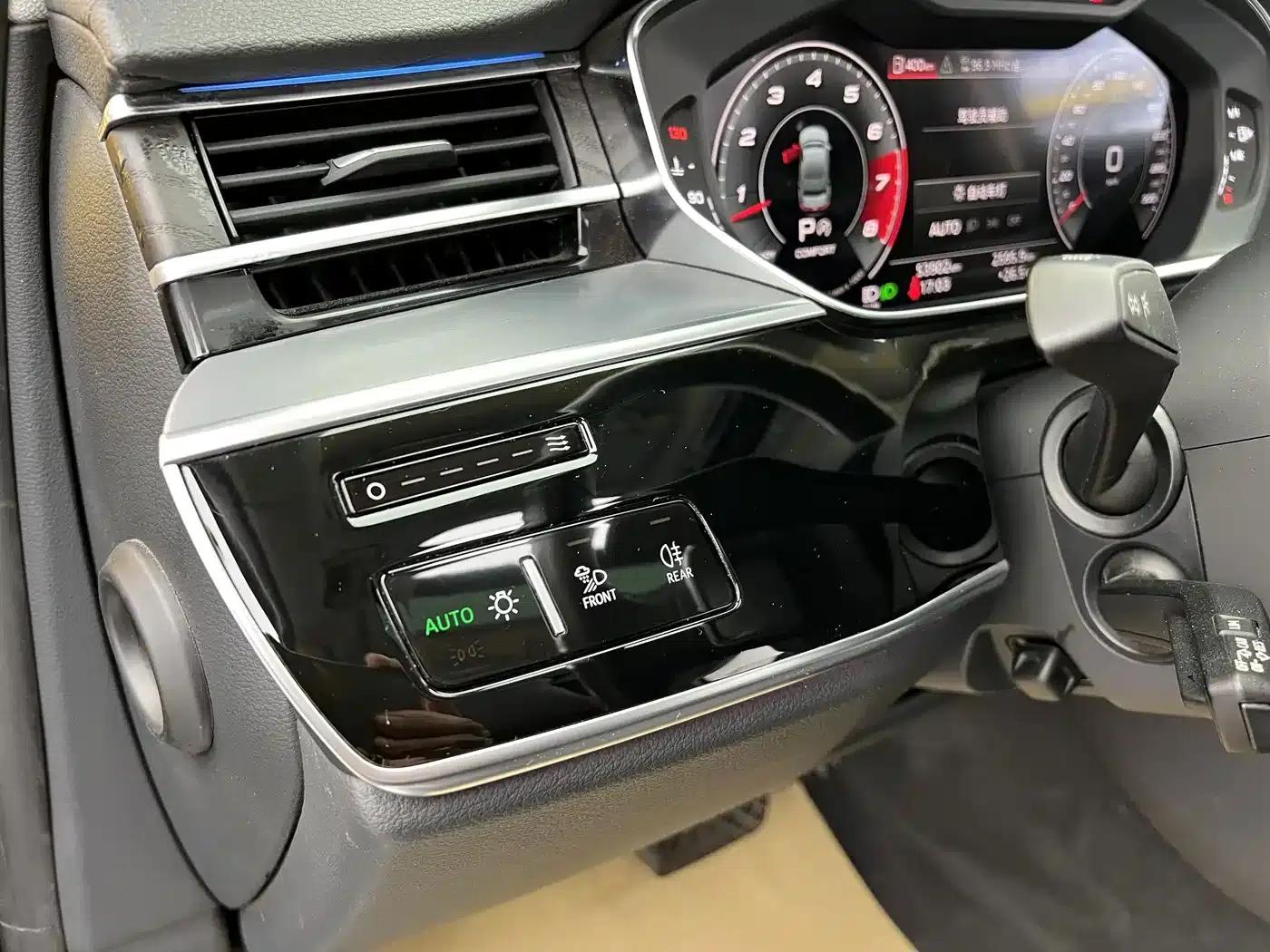 2021 Audi A8 A8L 50 TFSI quattro Comfort — миниатюра 5