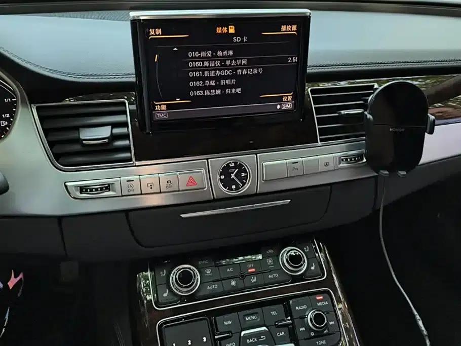 2017 Audi A8 A8L 45 TFSI quattro Luxury — миниатюра 13