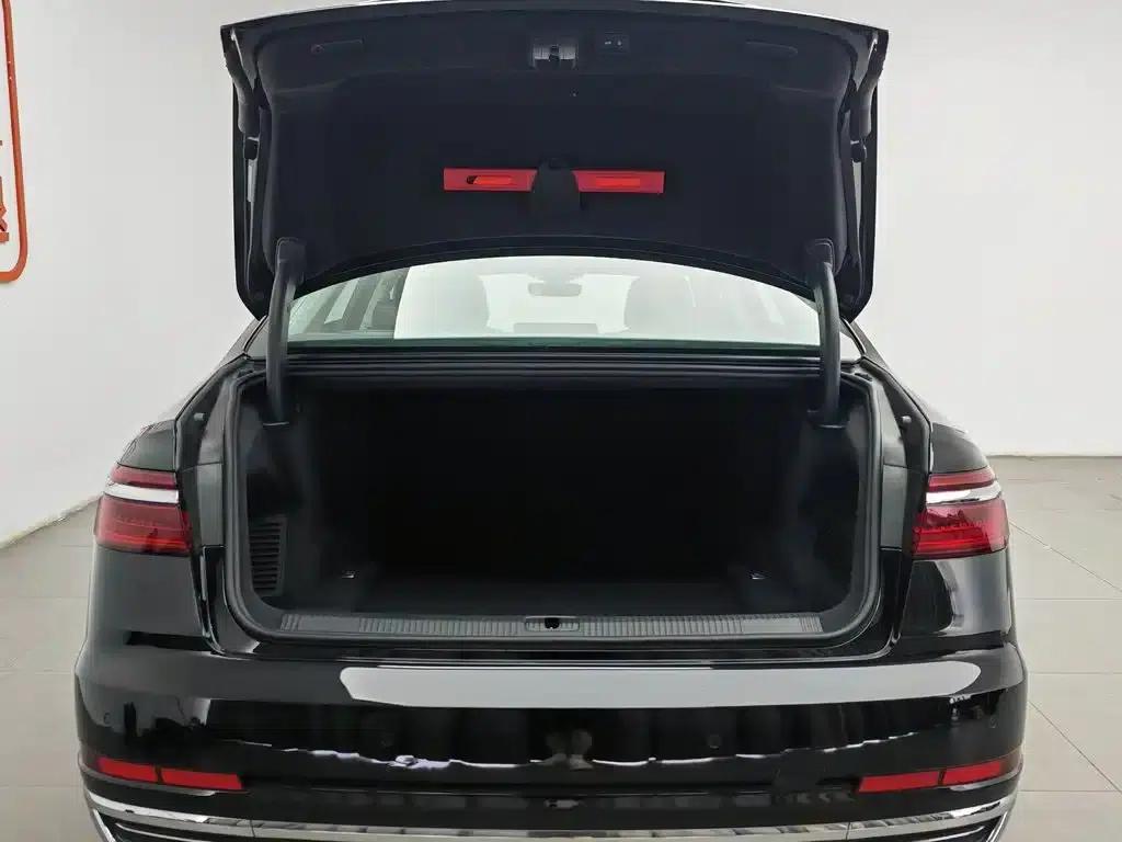 2019 Audi A8 A8L 50 TFSI quattro Comfort — миниатюра 16